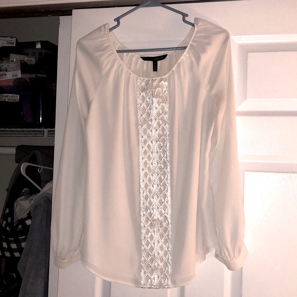 WHBM cream colored long sleeve button cuff top with pattern & keyhole neckline